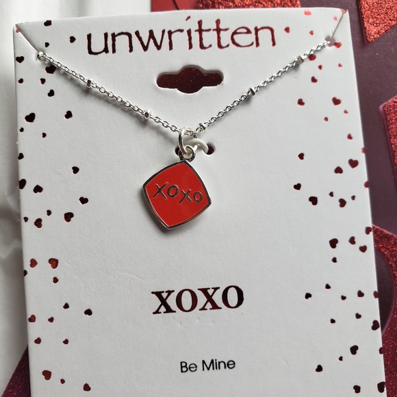 Love XOXO Silver Pendant Necklace Red Enamel NWT - Picture 1 of 6